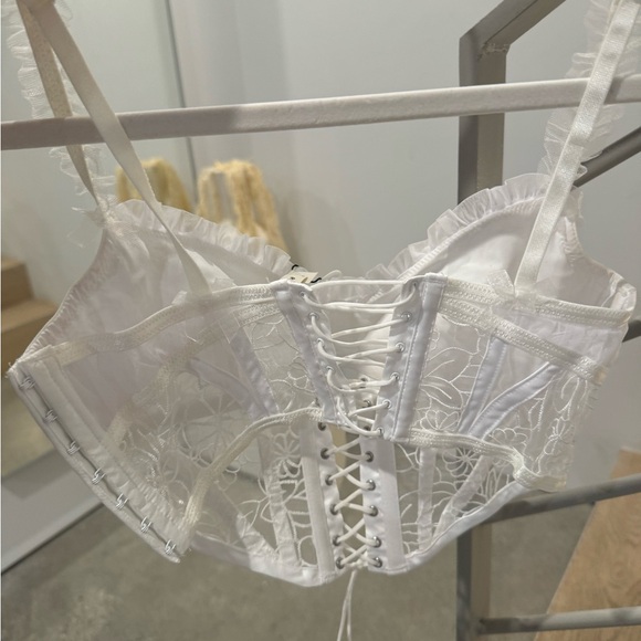NWT For Love & Lemons Bustier Top Fall / Winter 2022 Ruffle Lace Embroidered S - Picture 5 of 8
